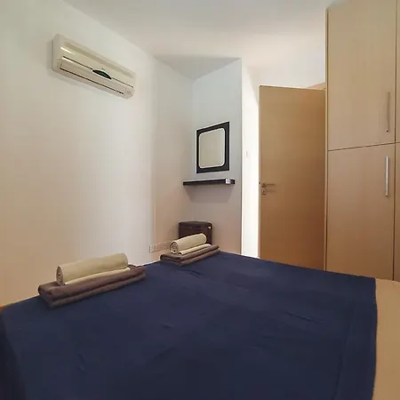 Apartment 10 In *