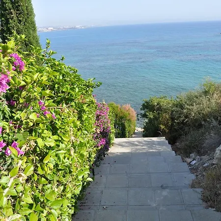 Apartment 10 In Coral Bay