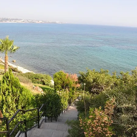 Apartment 10 In Coral Bay